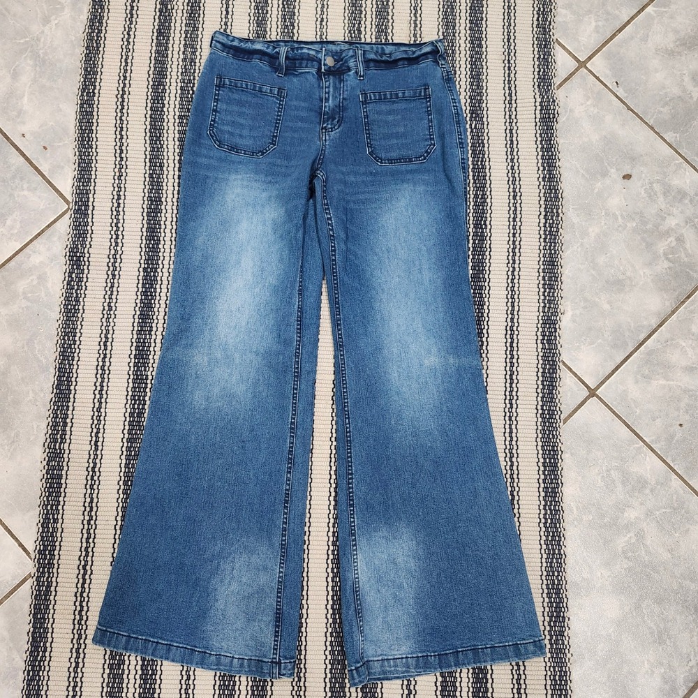 Flamingals Medium Wash Wide Leg Flare Jeans Front Patch Pockets Size L 212691